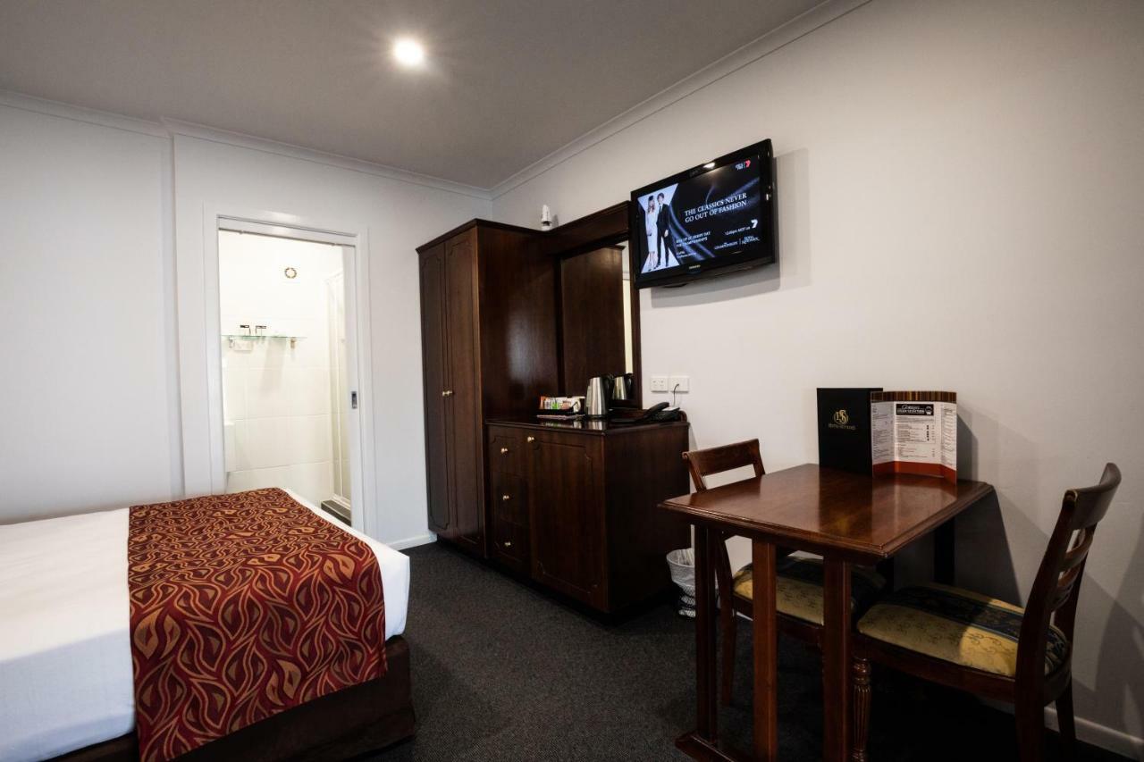 Hotel Settlers Biloela Экстерьер фото