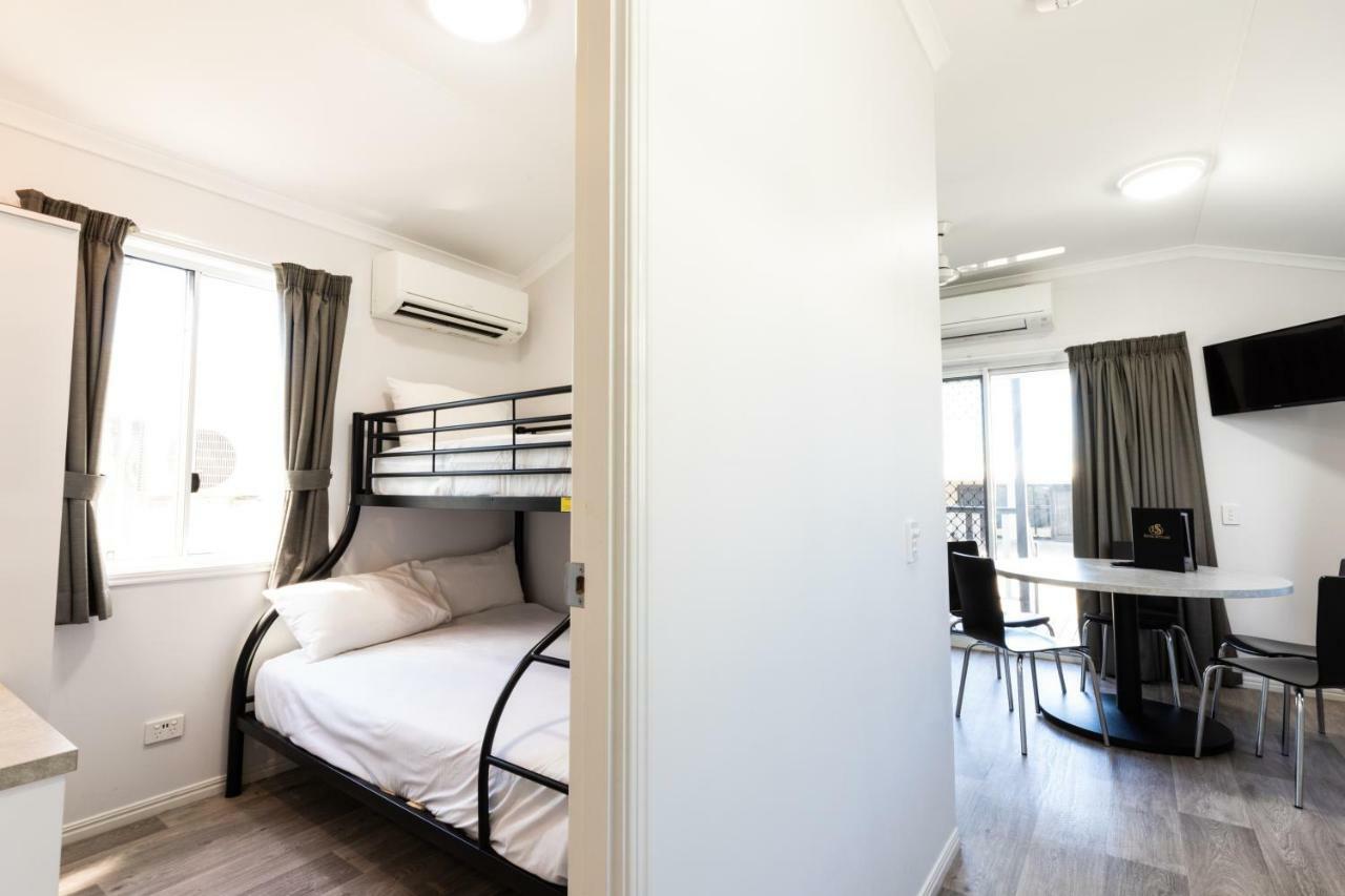 Hotel Settlers Biloela Экстерьер фото