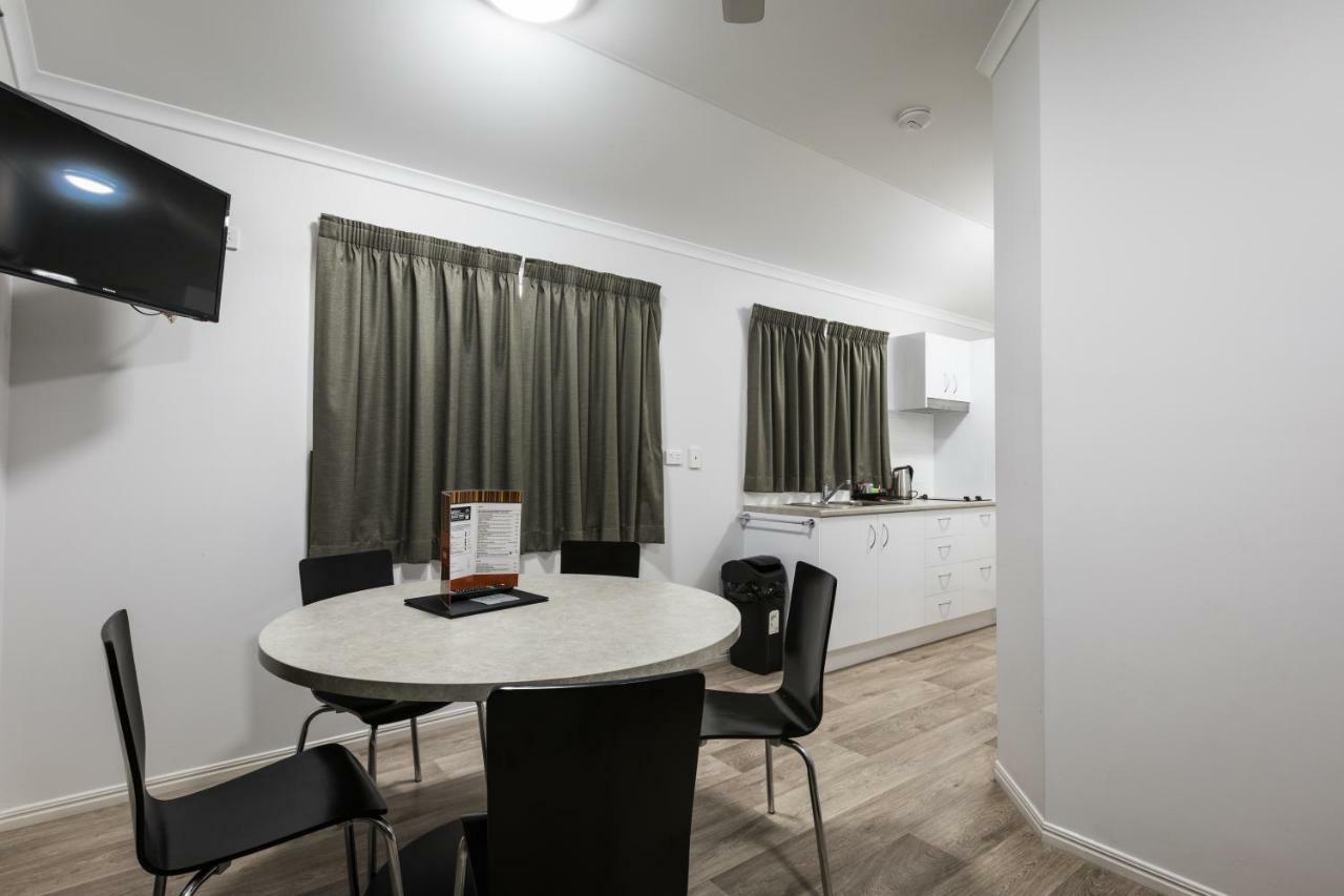 Hotel Settlers Biloela Экстерьер фото