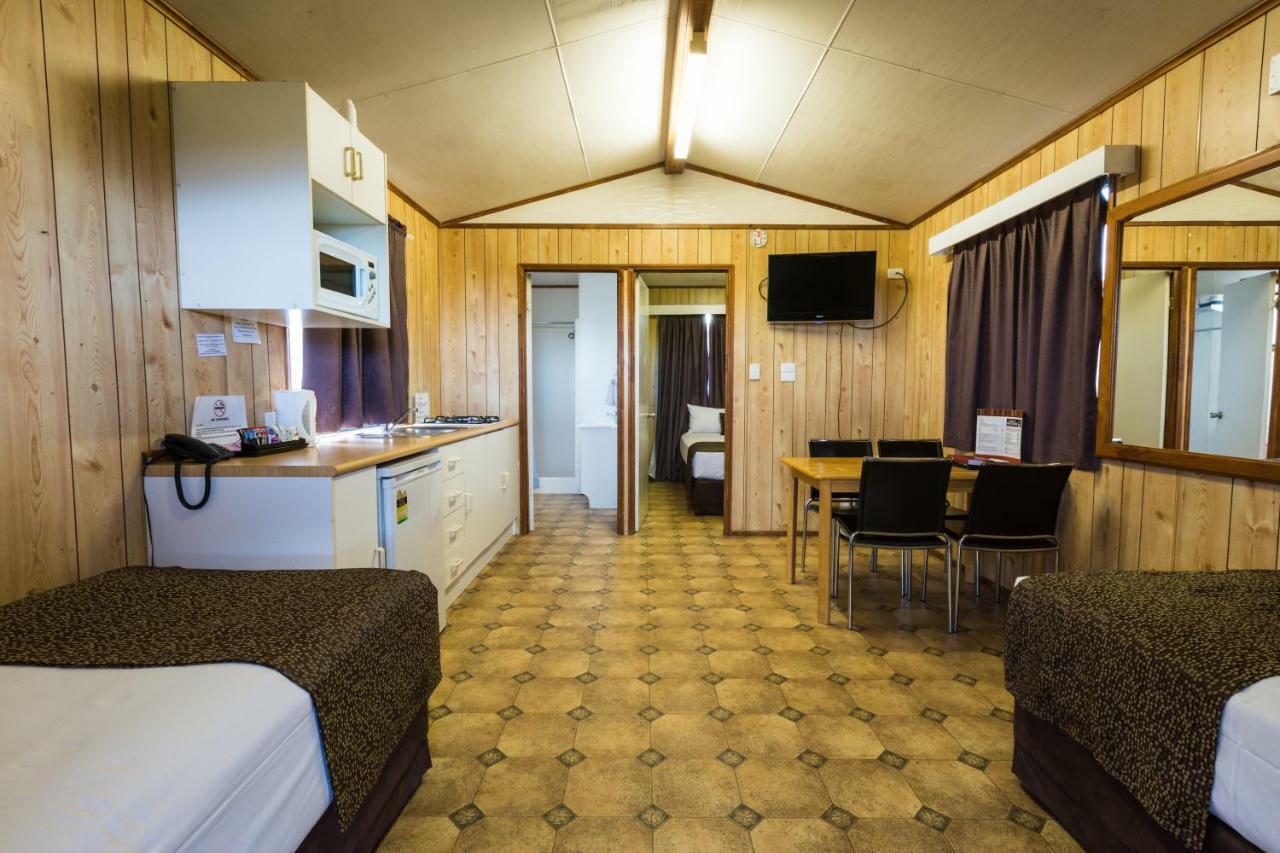 Hotel Settlers Biloela Экстерьер фото
