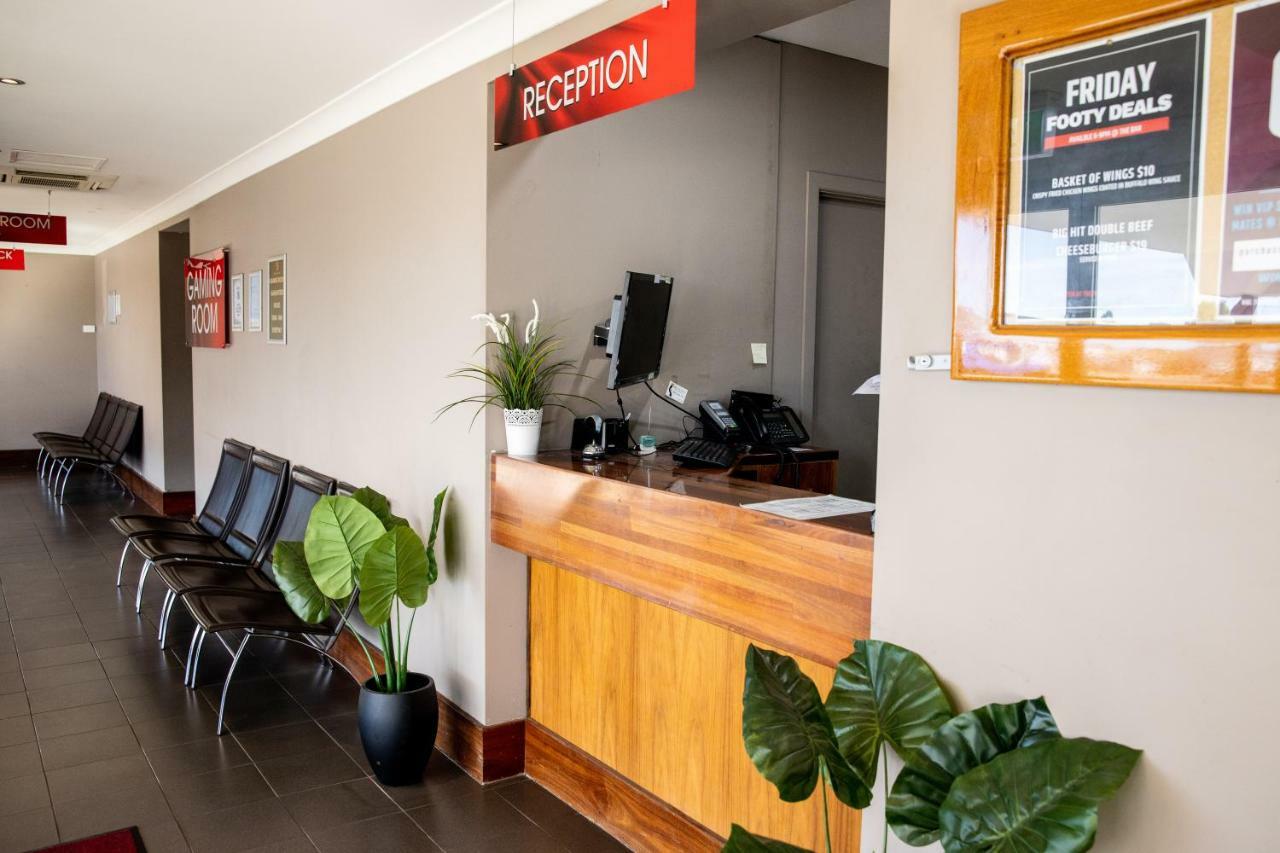 Hotel Settlers Biloela Экстерьер фото